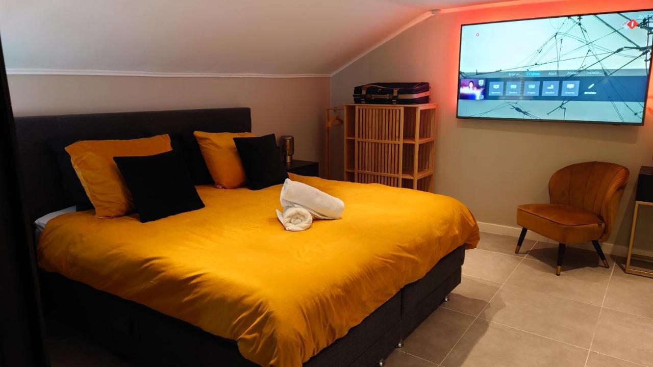 Relaxed Luxe "Boszichthuisje" Met Jacuzzi Bospark Ijsselheide Hattemerbroek Luaran gambar