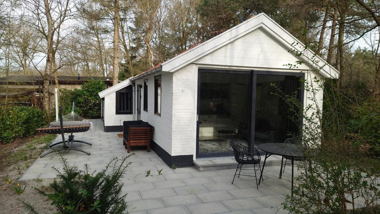Relaxed Luxe "Boszichthuisje" Met Jacuzzi Bospark Ijsselheide Hattemerbroek Luaran gambar